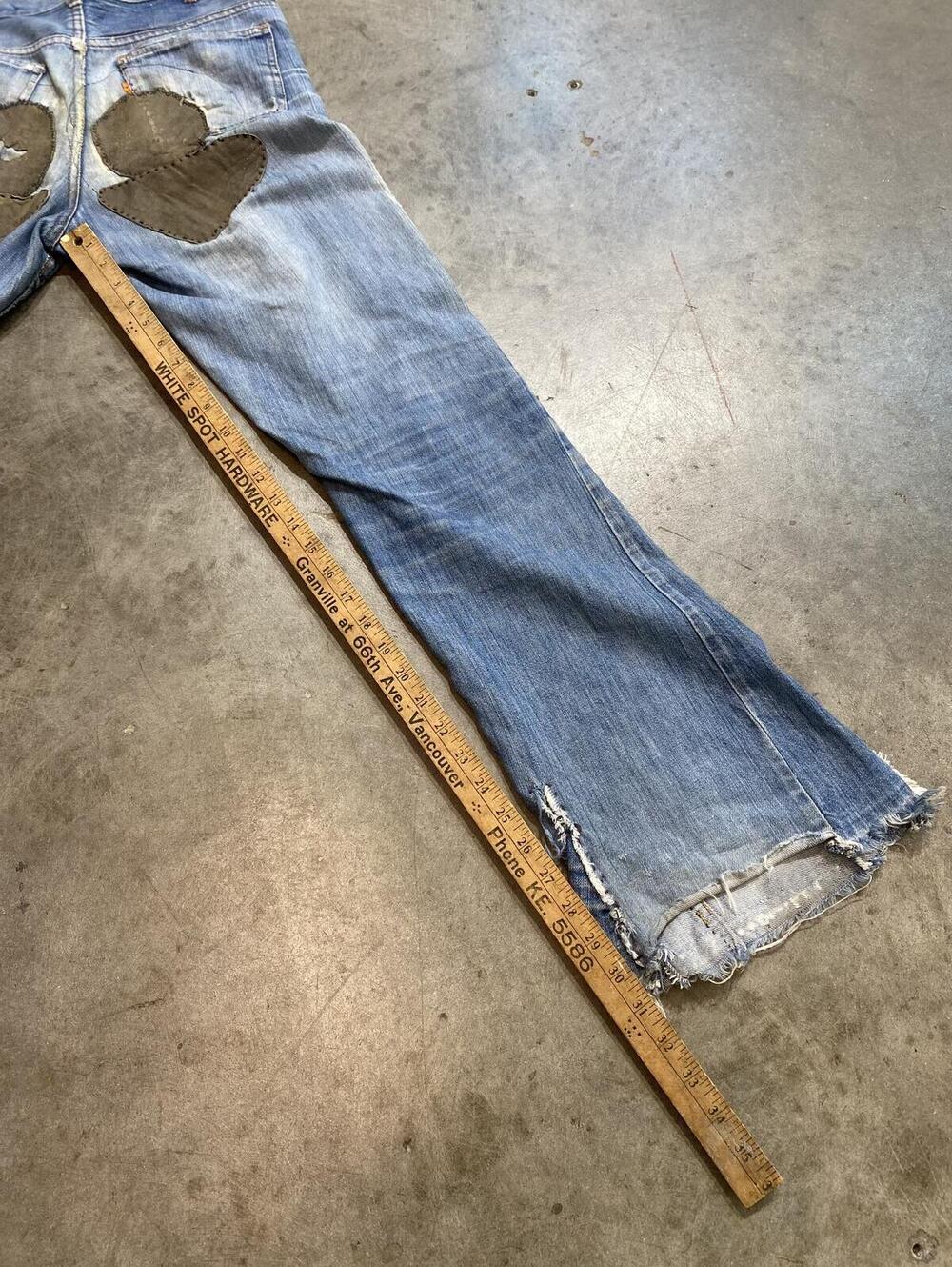 W31 Vintage 70s Levis custom patched hippie bellbottoms - Picture 10 of 14